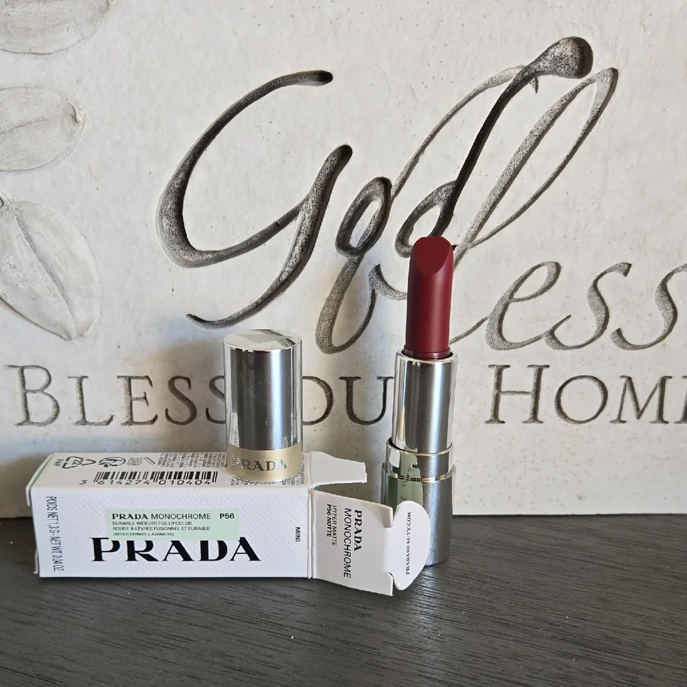 NIB Prada Monochrome Hyper Matte P56 Notte Lipstick